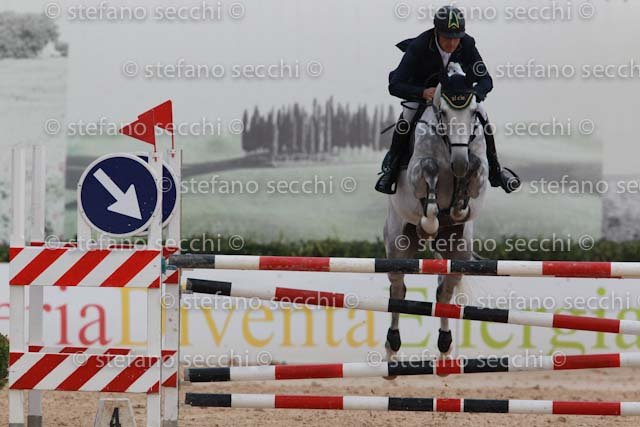 TONALI_LIMBO_GIO CAV 2011_SS3_9654.jpg